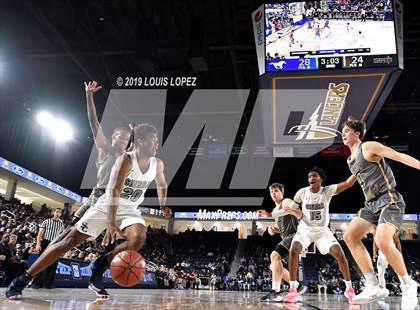 Thumbnail 3 in Sierra Canyon @ Bishop Montgomery (CIF SS Open DIV Final) photogallery.