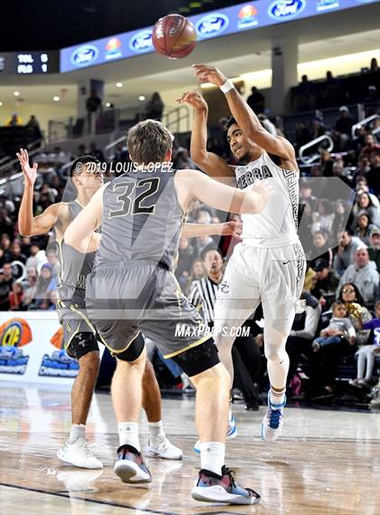 Thumbnail 3 in Sierra Canyon @ Bishop Montgomery (CIF SS Open DIV Final) photogallery.