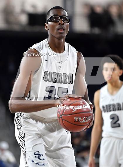 Thumbnail 3 in Sierra Canyon @ Bishop Montgomery (CIF SS Open DIV Final) photogallery.