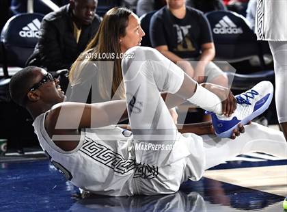 Thumbnail 3 in Sierra Canyon @ Bishop Montgomery (CIF SS Open DIV Final) photogallery.