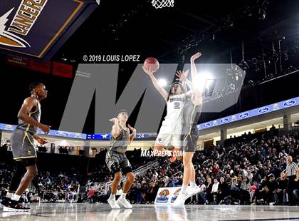 Thumbnail 2 in Sierra Canyon @ Bishop Montgomery (CIF SS Open DIV Final) photogallery.