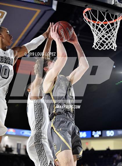 Thumbnail 3 in Sierra Canyon @ Bishop Montgomery (CIF SS Open DIV Final) photogallery.