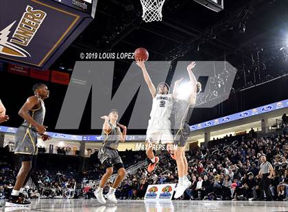Thumbnail 3 in Sierra Canyon @ Bishop Montgomery (CIF SS Open DIV Final) photogallery.