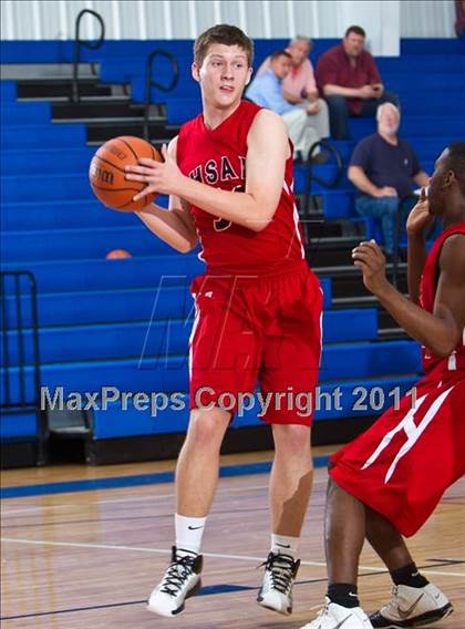 Thumbnail 1 in Dallas HSAA South vs Garland Christian Academy (Lake Country Classic) photogallery.