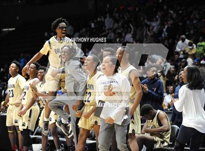 Thumbnail 3 in Baldwin vs. Uniondale (Section VIII Class AA Championship) photogallery.