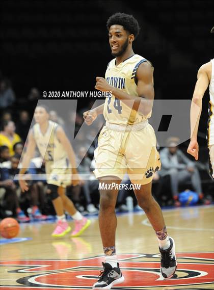 Thumbnail 2 in Baldwin vs. Uniondale (Section VIII Class AA Championship) photogallery.