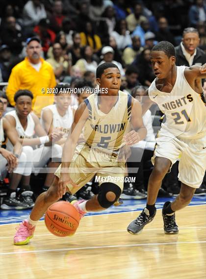 Thumbnail 1 in Baldwin vs. Uniondale (Section VIII Class AA Championship) photogallery.