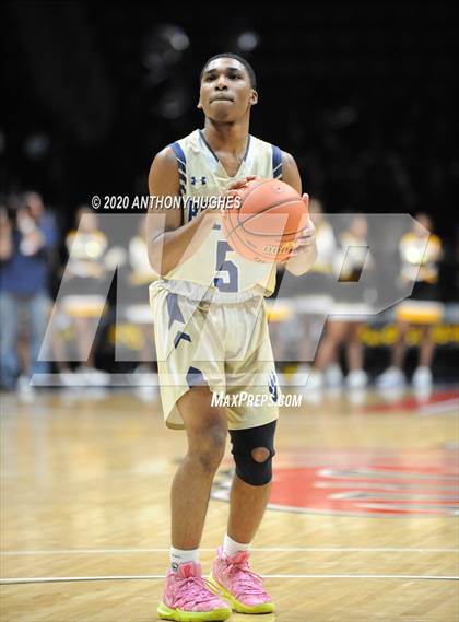 Thumbnail 2 in Baldwin vs. Uniondale (Section VIII Class AA Championship) photogallery.