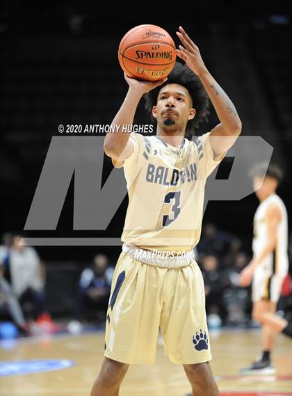 Thumbnail 2 in Baldwin vs. Uniondale (Section VIII Class AA Championship) photogallery.