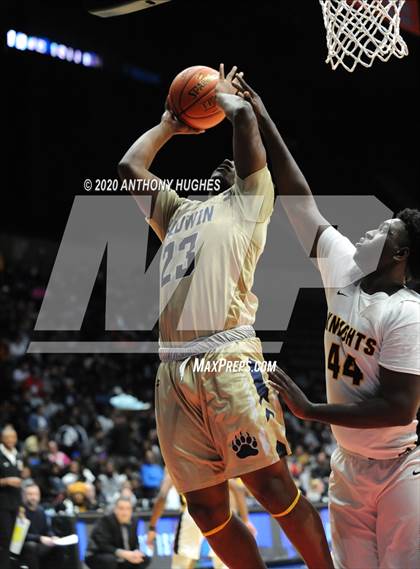 Thumbnail 3 in Baldwin vs. Uniondale (Section VIII Class AA Championship) photogallery.