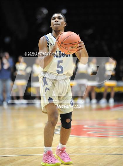 Thumbnail 3 in Baldwin vs. Uniondale (Section VIII Class AA Championship) photogallery.