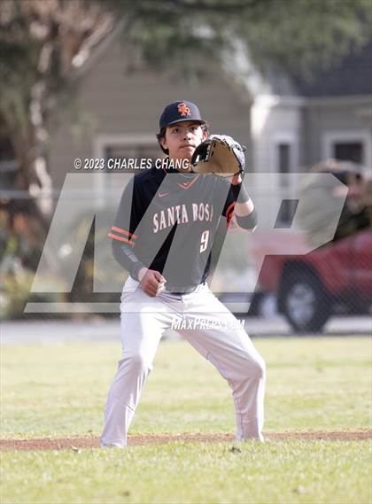 Thumbnail 3 in Casa Grande vs Santa Rosa photogallery.