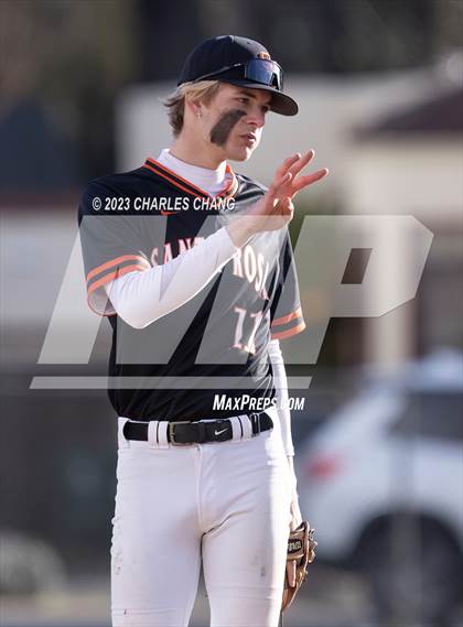 Thumbnail 3 in Casa Grande vs Santa Rosa photogallery.
