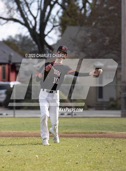 Thumbnail 3 in Casa Grande vs Santa Rosa photogallery.
