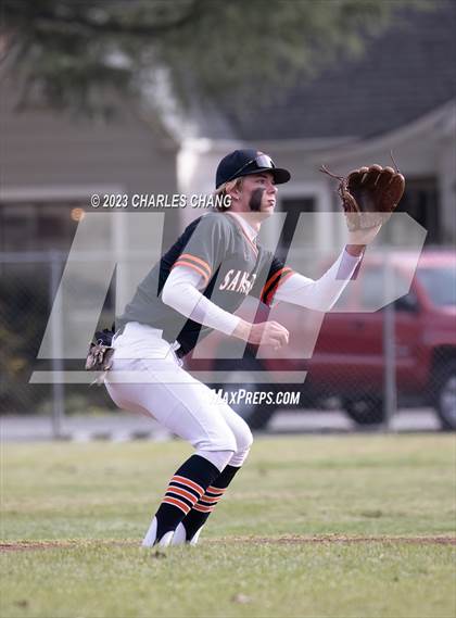 Thumbnail 3 in Casa Grande vs Santa Rosa photogallery.
