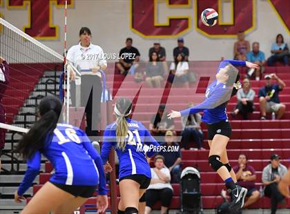 Thumbnail 2 in Charter Oak @ West Covina photogallery.