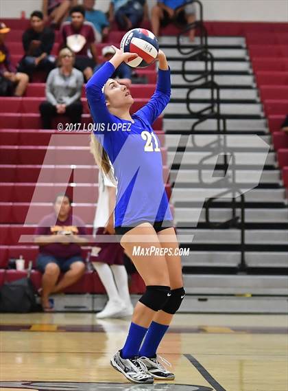 Thumbnail 1 in Charter Oak @ West Covina photogallery.