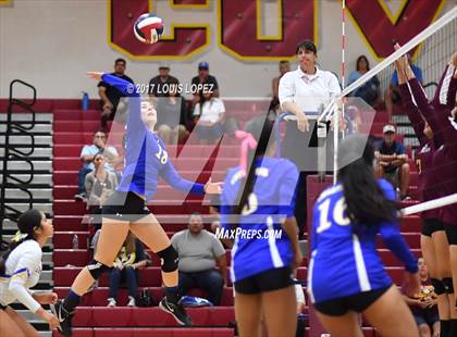 Thumbnail 2 in Charter Oak @ West Covina photogallery.