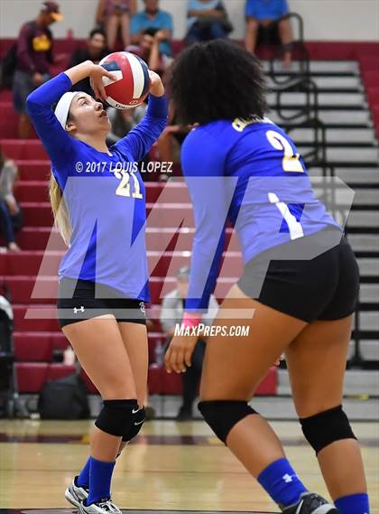 Thumbnail 3 in Charter Oak @ West Covina photogallery.