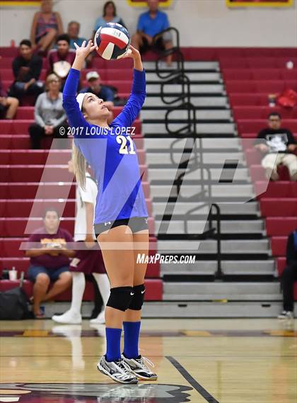 Thumbnail 2 in Charter Oak @ West Covina photogallery.