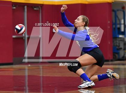 Thumbnail 3 in Charter Oak @ West Covina photogallery.