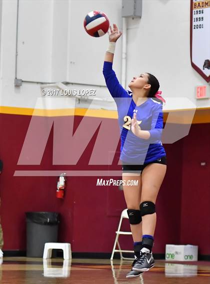 Thumbnail 2 in Charter Oak @ West Covina photogallery.