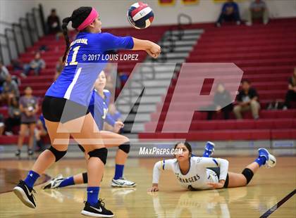 Thumbnail 3 in Charter Oak @ West Covina photogallery.