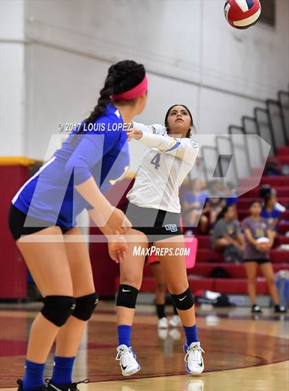 Thumbnail 2 in Charter Oak @ West Covina photogallery.