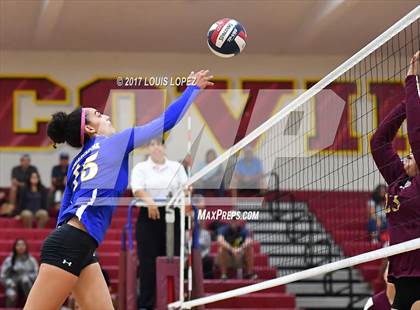 Thumbnail 1 in Charter Oak @ West Covina photogallery.