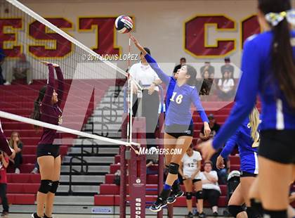 Thumbnail 2 in Charter Oak @ West Covina photogallery.