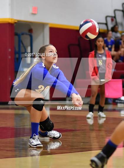 Thumbnail 2 in Charter Oak @ West Covina photogallery.