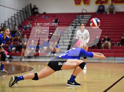 Thumbnail 3 in Charter Oak @ West Covina photogallery.