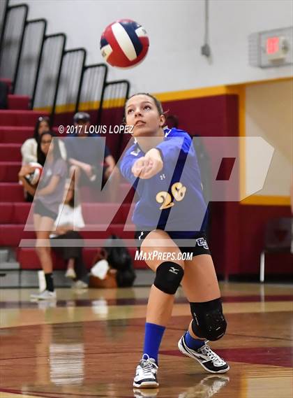 Thumbnail 2 in Charter Oak @ West Covina photogallery.
