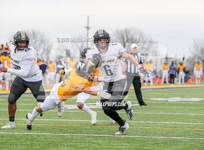 Thumbnail 3 in Raymore-Peculiar @ Liberty North (MSHSAA Class 6 Semifinal) photogallery.