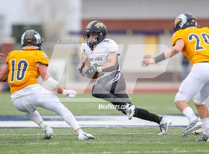 Thumbnail 2 in Raymore-Peculiar @ Liberty North (MSHSAA Class 6 Semifinal) photogallery.