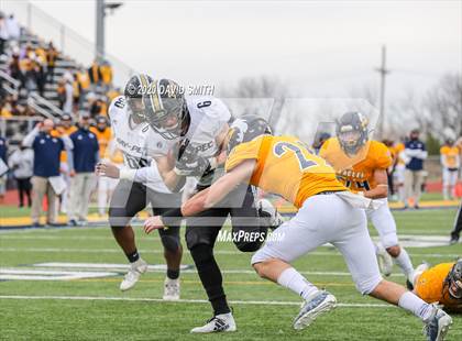 Thumbnail 2 in Raymore-Peculiar @ Liberty North (MSHSAA Class 6 Semifinal) photogallery.