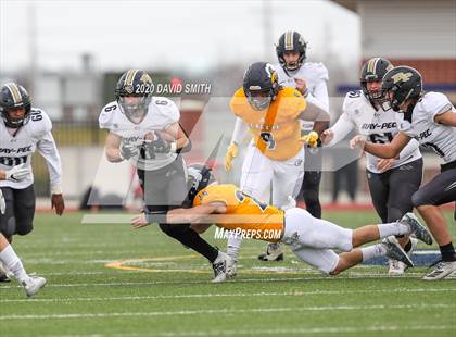 Thumbnail 3 in Raymore-Peculiar @ Liberty North (MSHSAA Class 6 Semifinal) photogallery.