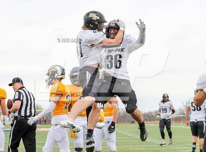 Thumbnail 2 in Raymore-Peculiar @ Liberty North (MSHSAA Class 6 Semifinal) photogallery.