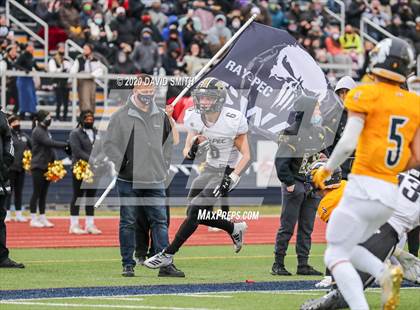 Thumbnail 2 in Raymore-Peculiar @ Liberty North (MSHSAA Class 6 Semifinal) photogallery.