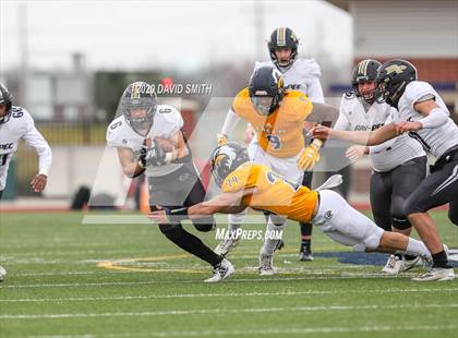 Thumbnail 2 in Raymore-Peculiar @ Liberty North (MSHSAA Class 6 Semifinal) photogallery.