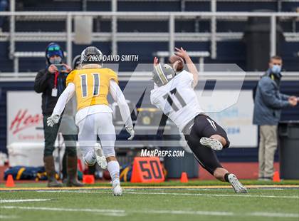 Thumbnail 2 in Raymore-Peculiar @ Liberty North (MSHSAA Class 6 Semifinal) photogallery.