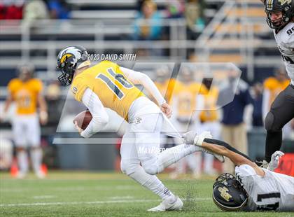 Thumbnail 3 in Raymore-Peculiar @ Liberty North (MSHSAA Class 6 Semifinal) photogallery.