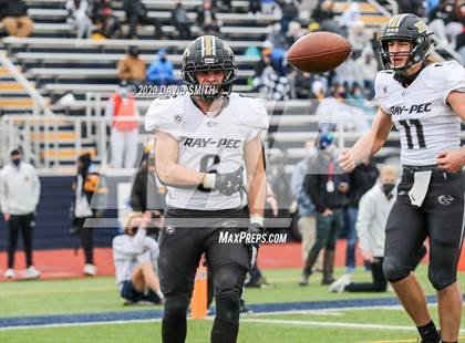Thumbnail 2 in Raymore-Peculiar @ Liberty North (MSHSAA Class 6 Semifinal) photogallery.