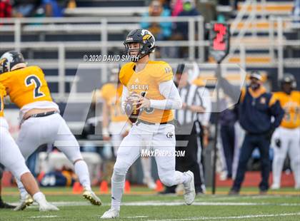 Thumbnail 3 in Raymore-Peculiar @ Liberty North (MSHSAA Class 6 Semifinal) photogallery.