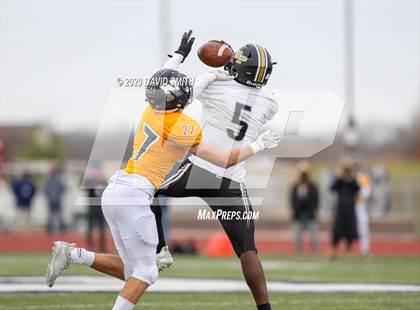 Thumbnail 1 in Raymore-Peculiar @ Liberty North (MSHSAA Class 6 Semifinal) photogallery.