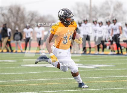 Thumbnail 2 in Raymore-Peculiar @ Liberty North (MSHSAA Class 6 Semifinal) photogallery.