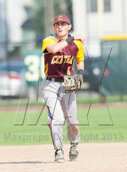 Thumbnail 3 in Central Regional @ Ocean City (NJSIAA South Group 3 Semifinal) photogallery.