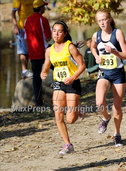 Thumbnail 2 in CIF State Cross Country Championships (Girls Division I) photogallery.