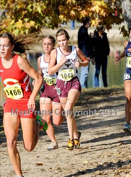 Thumbnail 3 in CIF State Cross Country Championships (Girls Division I) photogallery.