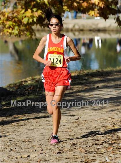Thumbnail 2 in CIF State Cross Country Championships (Girls Division I) photogallery.